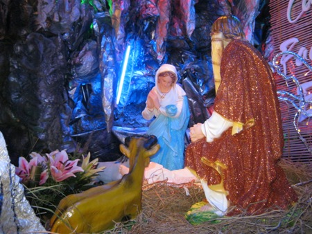 Lung[-]linh[-]sắc[-]màu[-]đêm[-]Noel 
